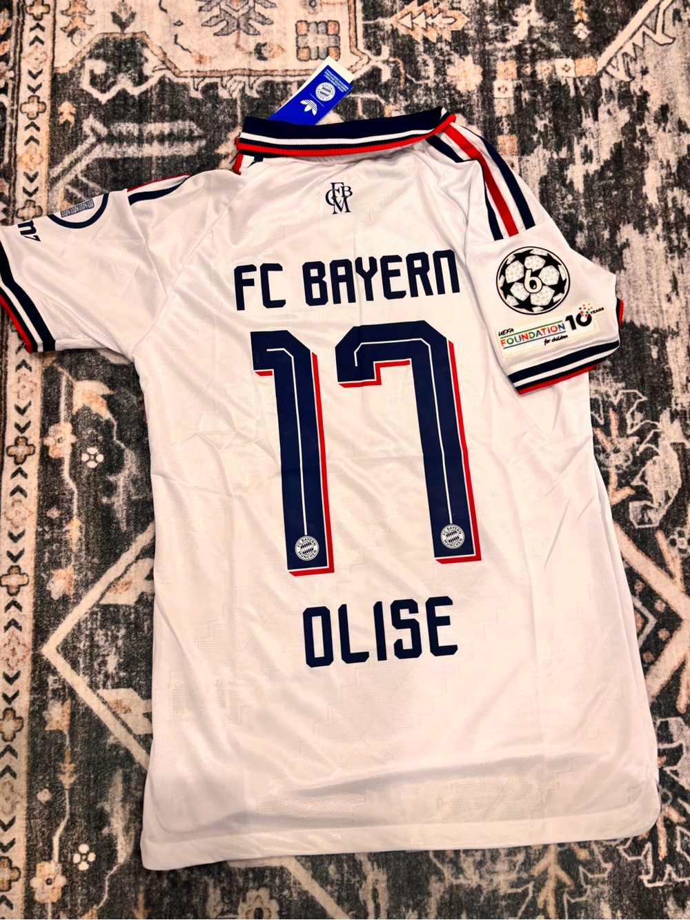 Olise Jersey 26/27 Away Bayern